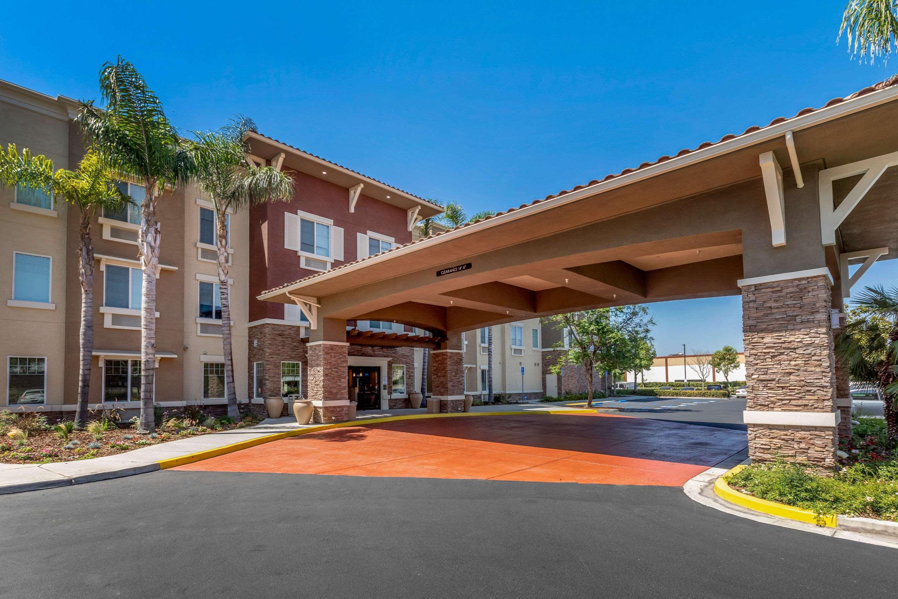 Comfort Inn & Suites Near Ontario Airport Exteriör bild