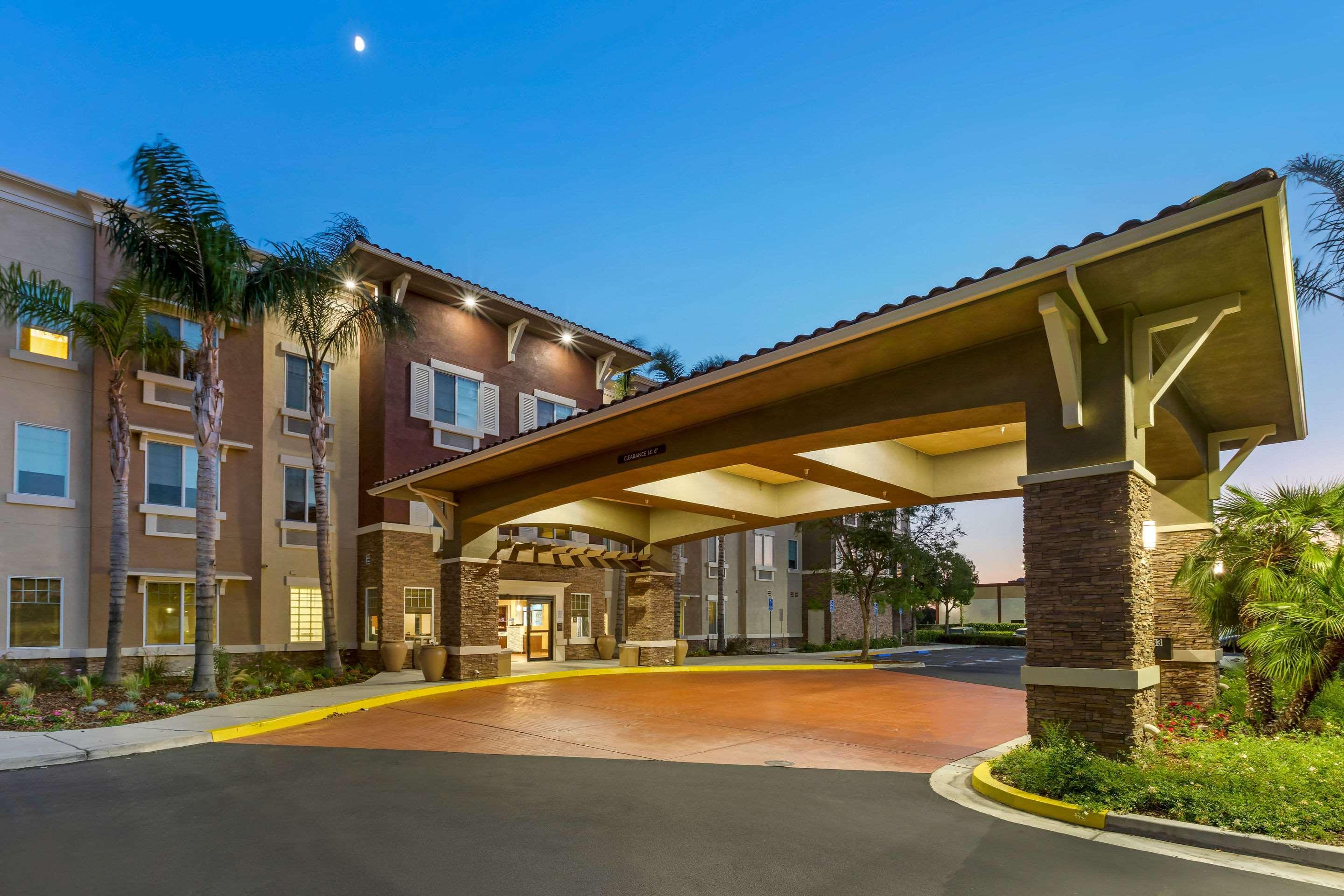 Comfort Inn & Suites Near Ontario Airport Exteriör bild