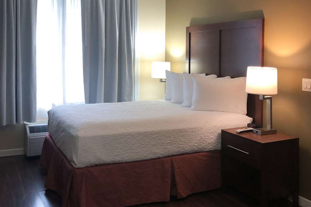 Comfort Inn & Suites Near Ontario Airport Rum bild