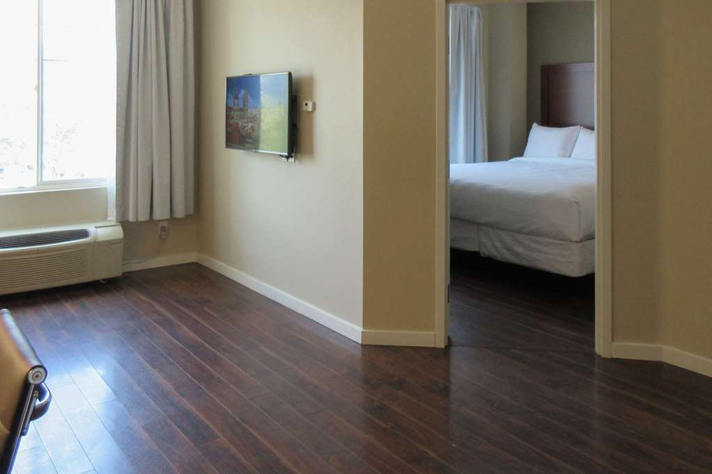 Comfort Inn & Suites Near Ontario Airport Rum bild